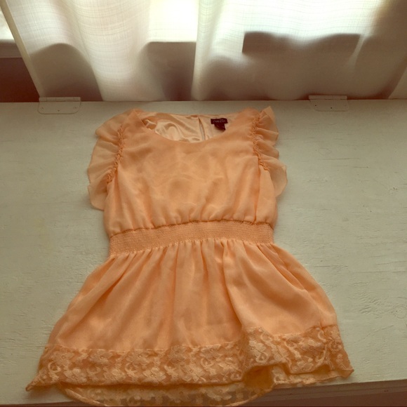 Fancy shirt - Picture 1 of 2